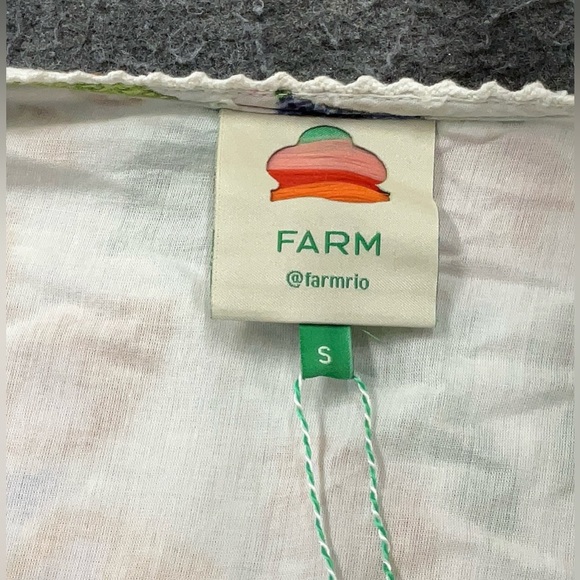 NWT - Farm Rio Summer Garden Floral Romper with Belt, size Small - Picture 3 of 6